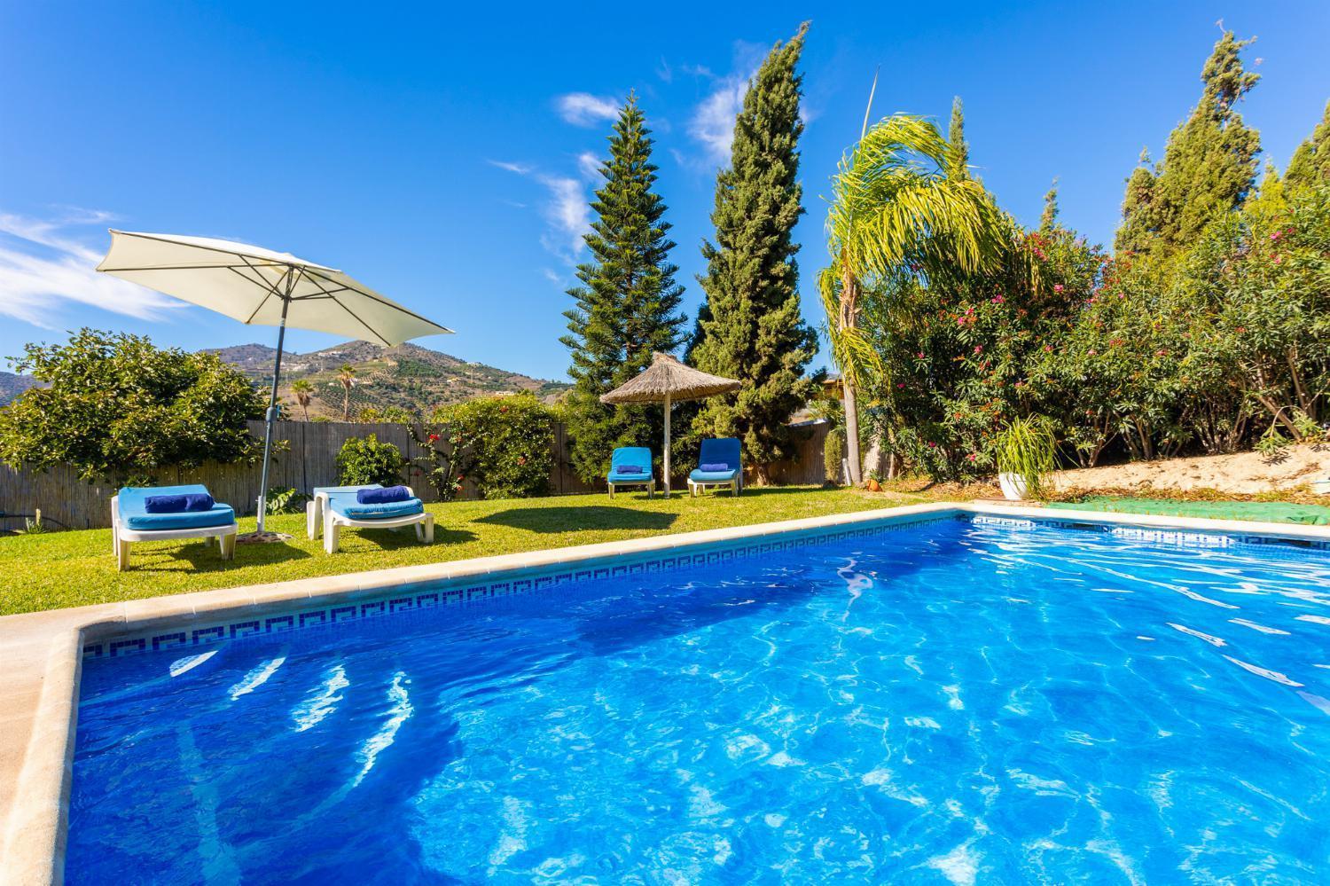 Villa Loli Imaroga One Nerja Exteriör bild